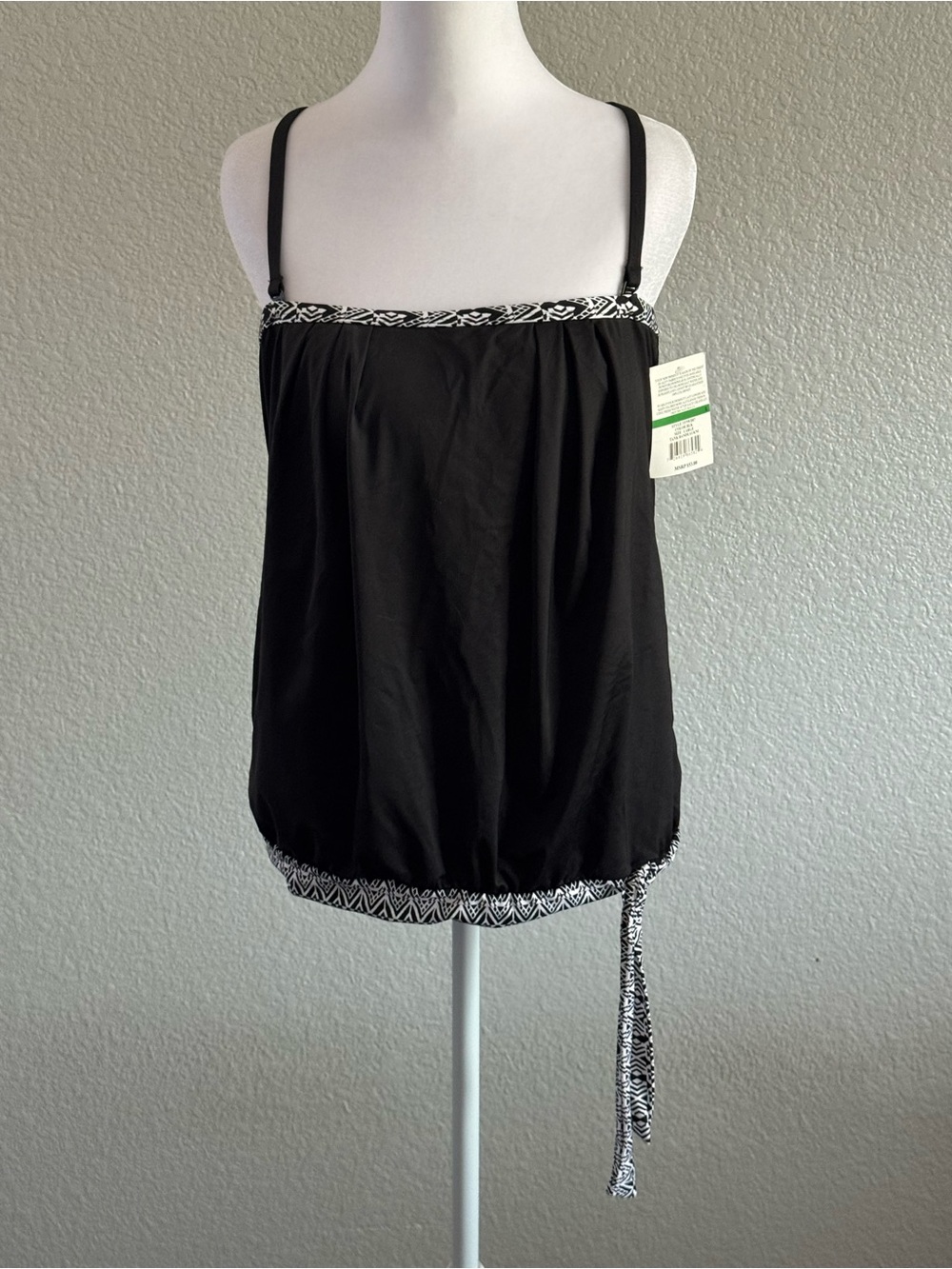 New 24th & Ocean Black Tankini top size Large - Picture 3 of 10
